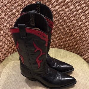 Dingo Vintage 80s Black & Red Western Cowboy Boots. Excellent Condition Size 6.5